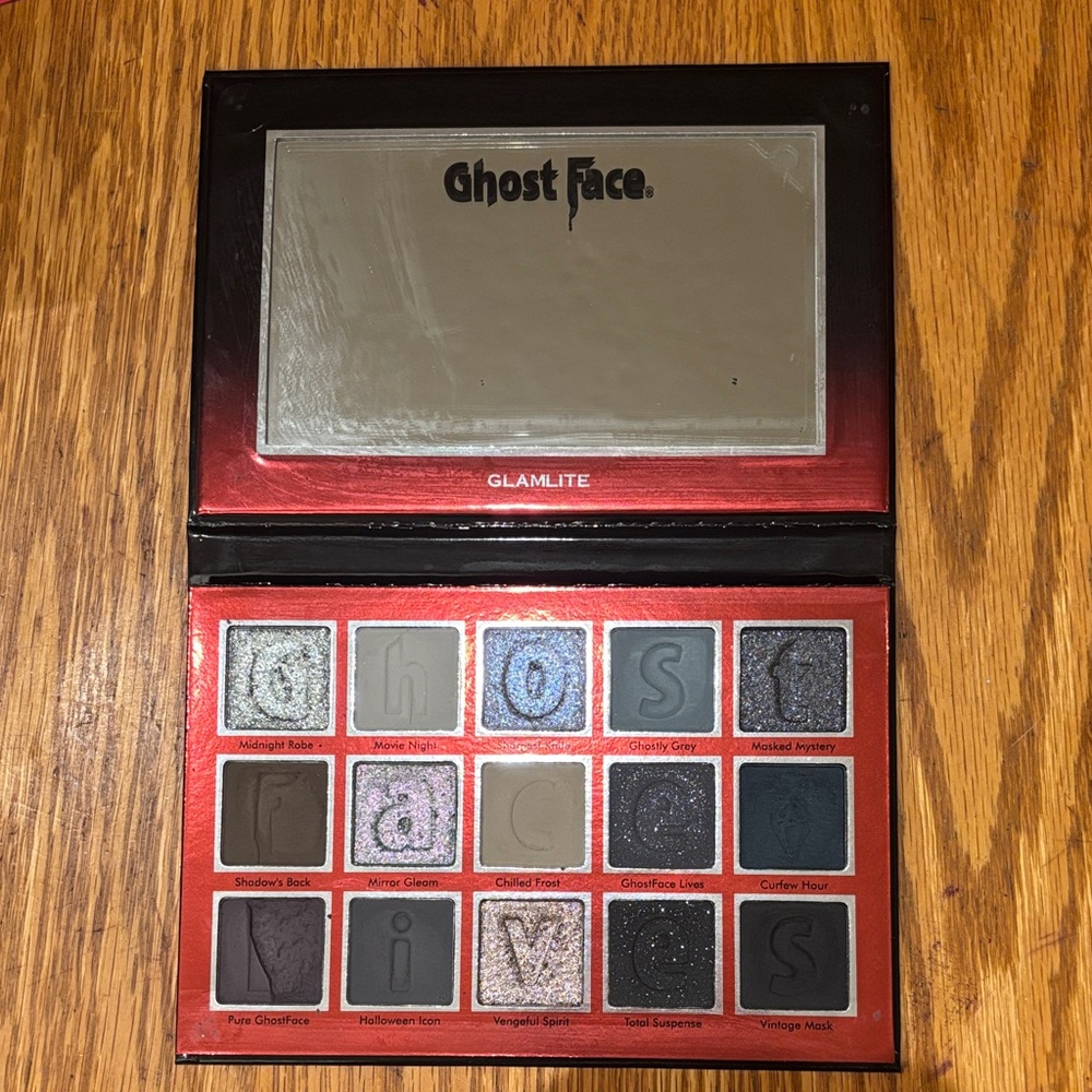 Ghost Face Lives Eyeshadow Palette